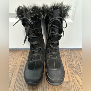 THE NORTH FACE NUPTSE PURNA BOOT WOMEN'S SIZE 11. WINTER SNOW BOOTS.
